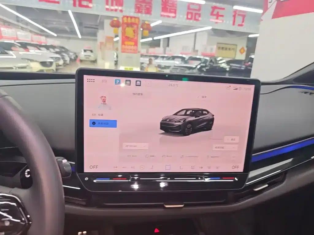 VW 06 2024 Facelift Pro Long Range Edition — миниатюра 13