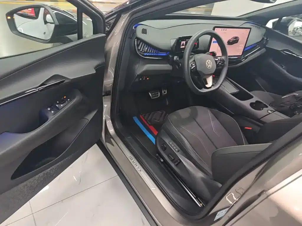 VW 06 2024 Facelift Pro Long Range Edition — миниатюра 16