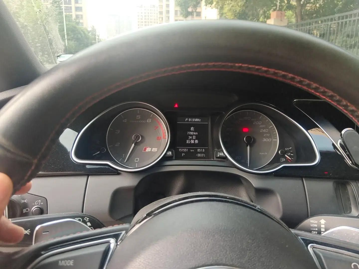Audi S5 2012 S5 3.0T Sportback — миниатюра 11