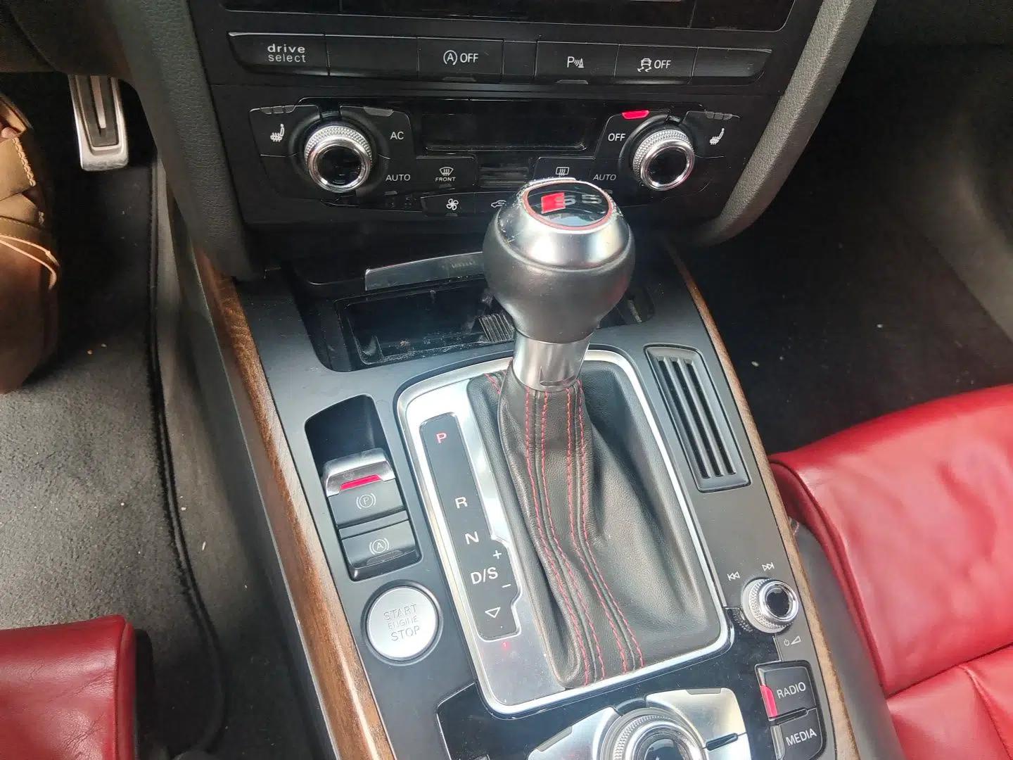 Audi S5 2012 S5 3.0T Sportback — миниатюра 14