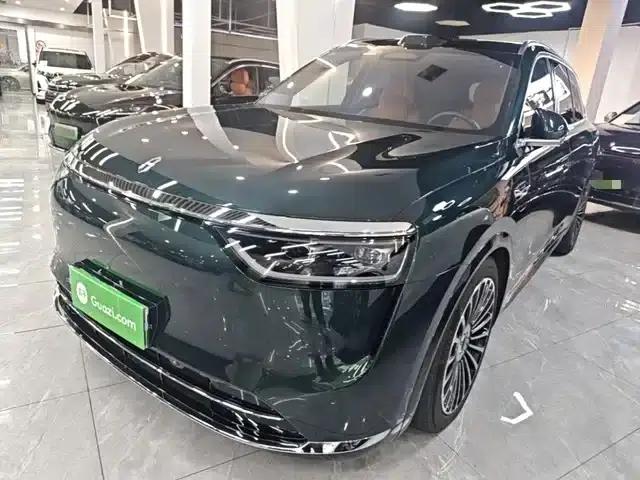 Wenjie M8 2025 Range Extended Ultra Edition 53.4kWh 6-Seat Version (192-line LiDAR)