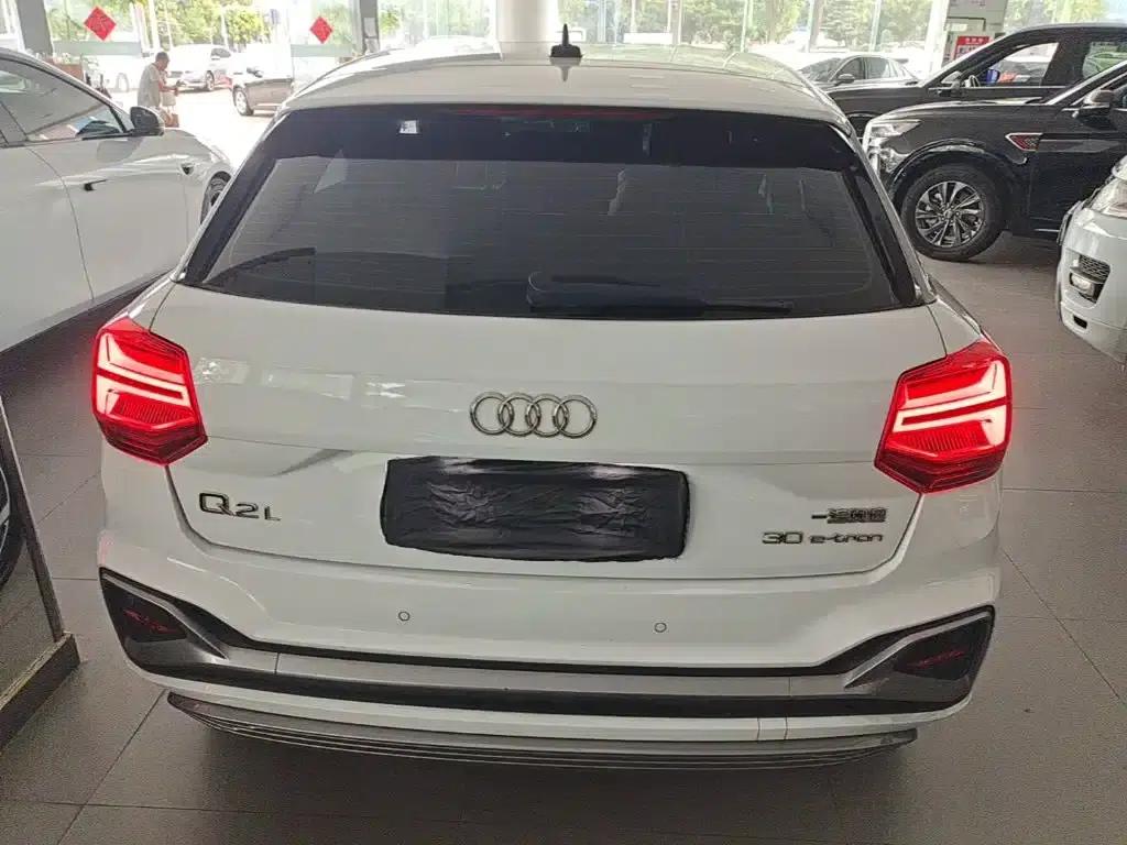 2022 Audi Q2L e-tron Pure Electric Smart Edition — миниатюра 6