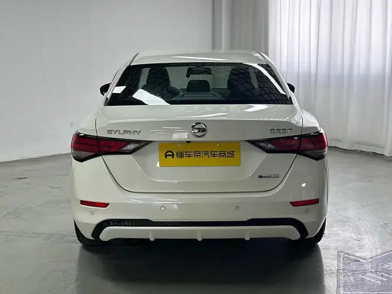 Nissan Sylphy 2020 1.6L XL CVT Enjoy Edition — миниатюра 6