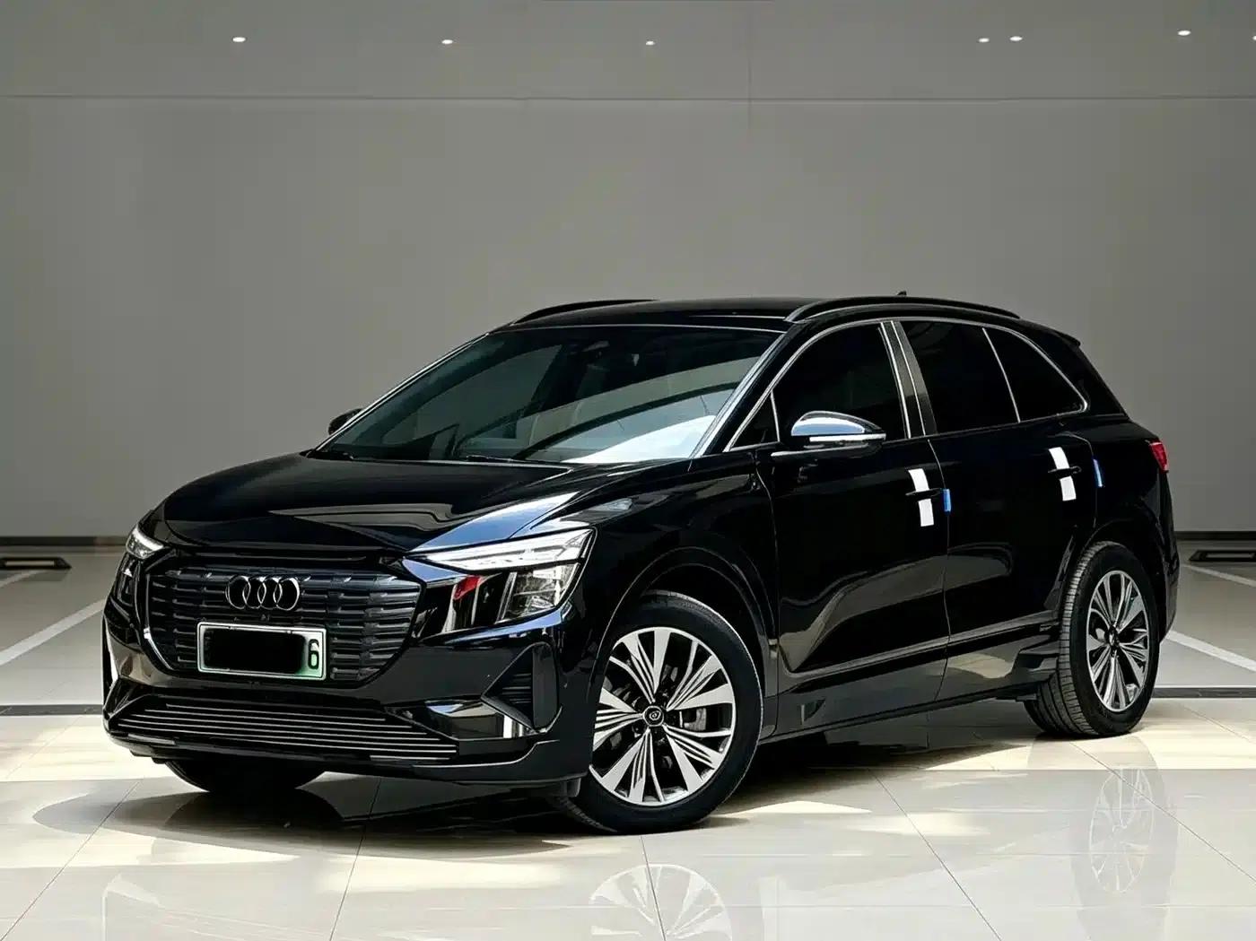 Audi Q5 e-tron 2023 Model 40 e-tron Shining Edition Mecha Set — миниатюра 1