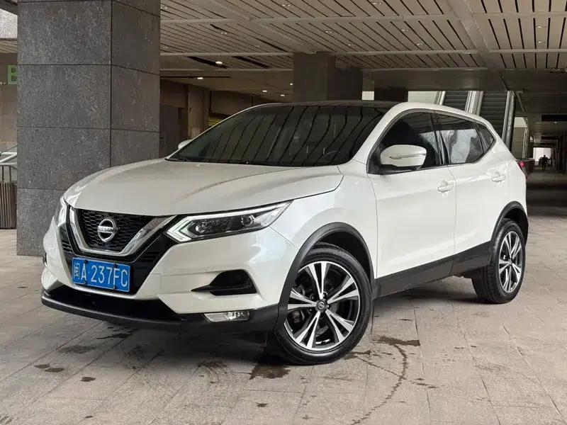 Nissan Qashqai 2019 2.0L CVT Luxury Edition — миниатюра 1