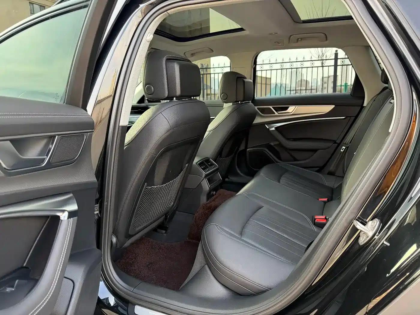 2023 Audi A6 Imported Allroad Quattro 55 TFSI Premium Off-Road Model — миниатюра 9
