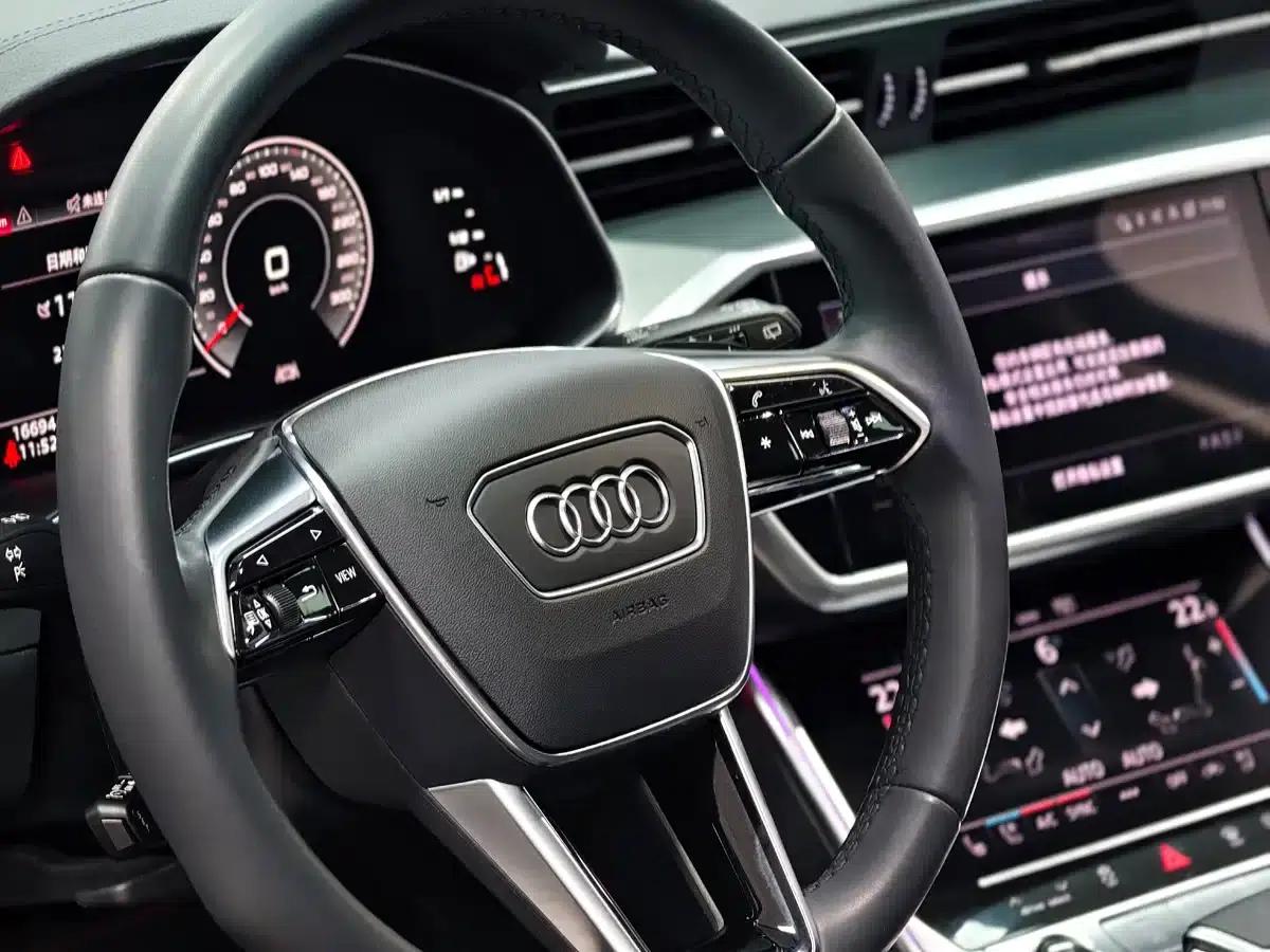 2023 Audi A6 Imported Allroad Quattro 55 TFSI Premium Off-Road Model — миниатюра 11