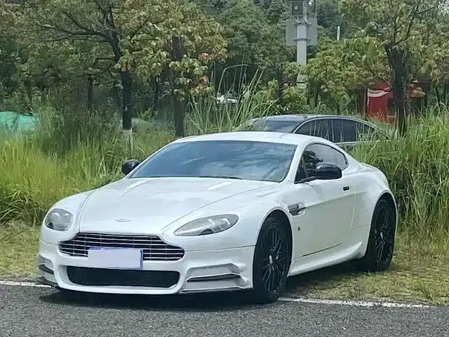2011 V8 Vantage 4.7L Sportshift Coupe