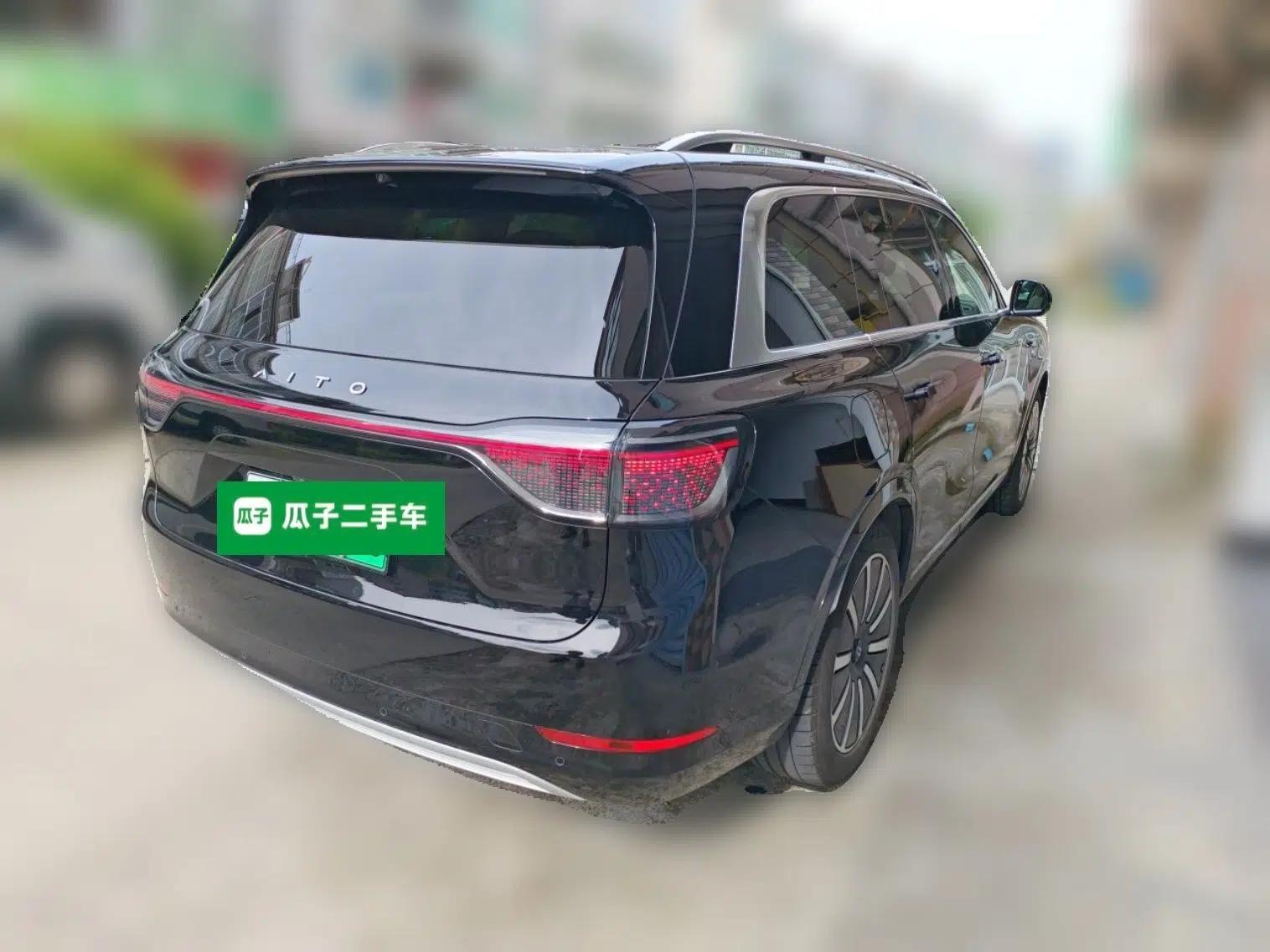 Hima AITO M9 2024 Range-Extended Max Edition 42 kWh 6-Seater Version — миниатюра 6