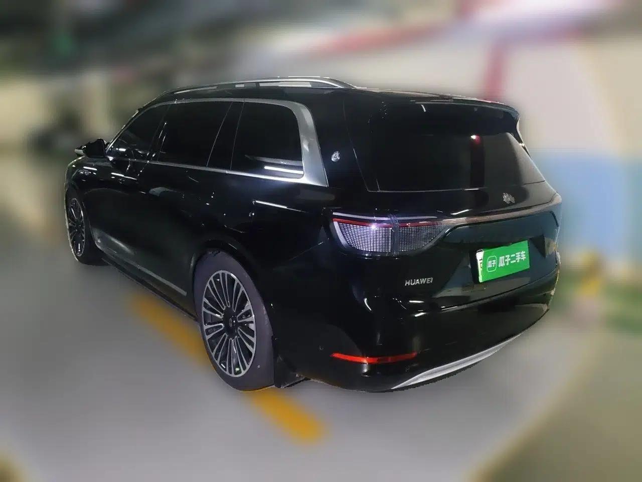 Hima AITO M9 2024 Range-Extended Max Edition 42 kWh 6-Seater Version — миниатюра 4