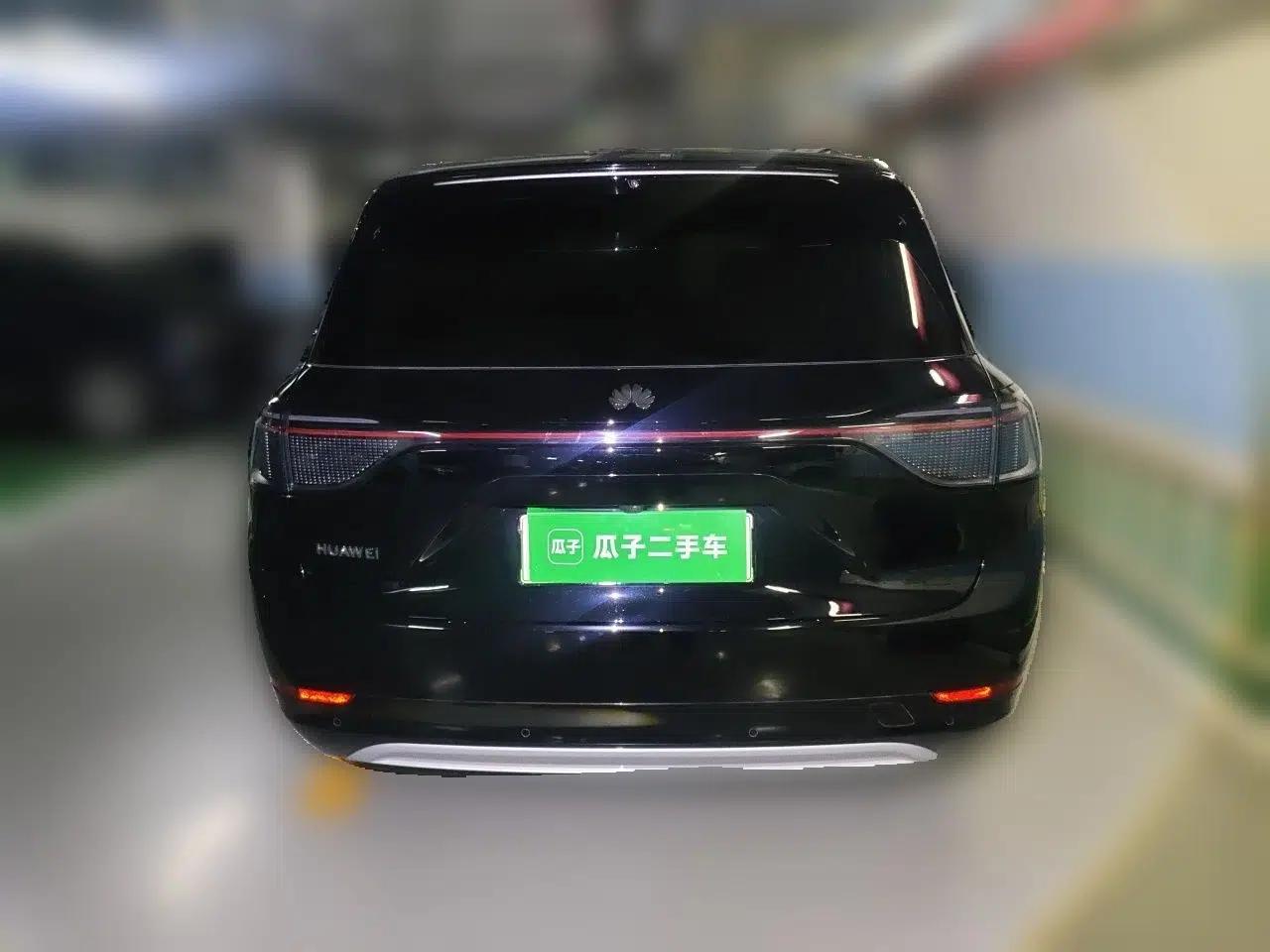 Hima AITO M9 2024 Range-Extended Max Edition 42 kWh 6-Seater Version — миниатюра 5