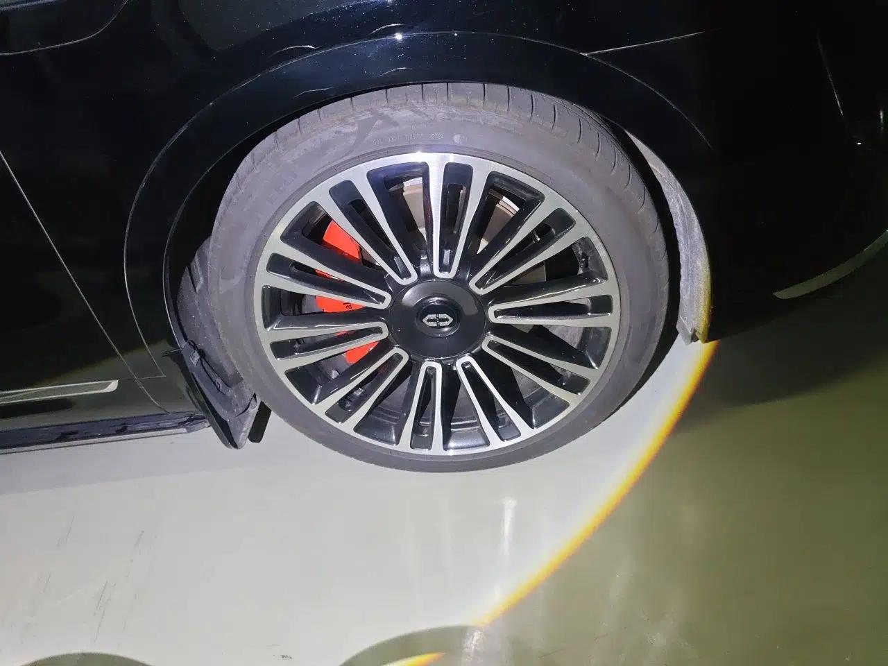 Hima AITO M9 2024 Range-Extended Max Edition 42 kWh 6-Seater Version — миниатюра 8
