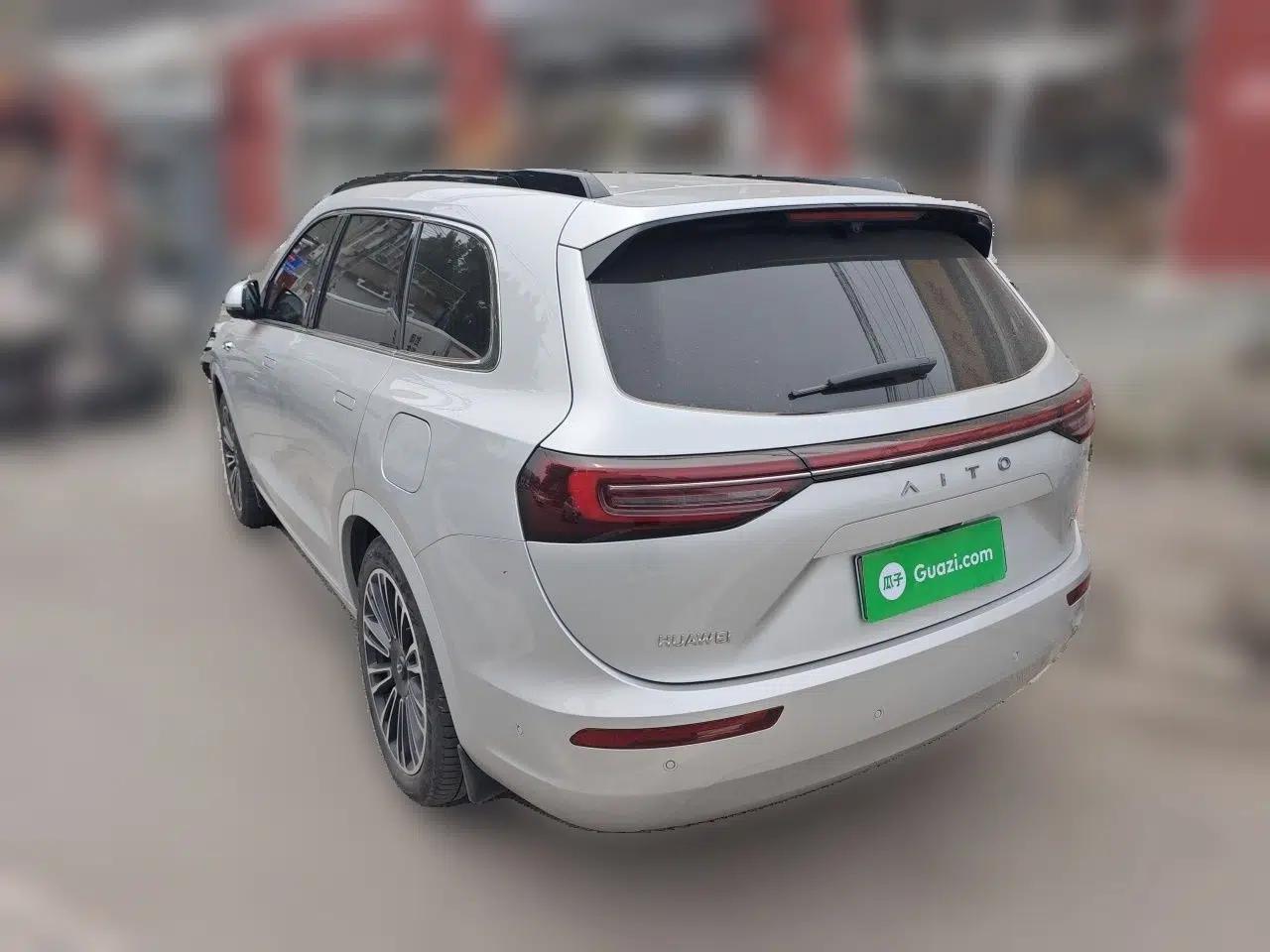 Hima AITO M7 2024 1.5T Intelligent Driving 4WD Max Edition 5 Seats — миниатюра 4