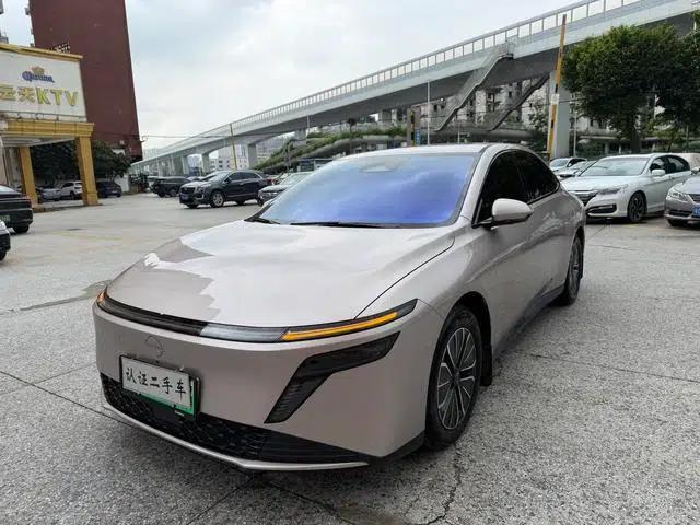 Nissan N6 2026 180 Max