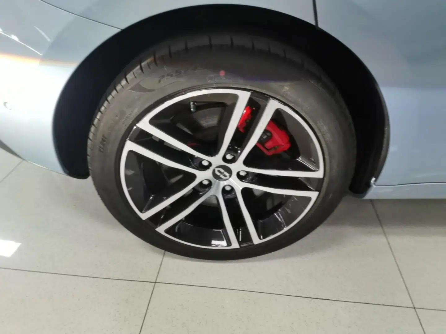 Hima AITO M5 2023 All-Electric Rear-Drive Standard Edition — миниатюра 11