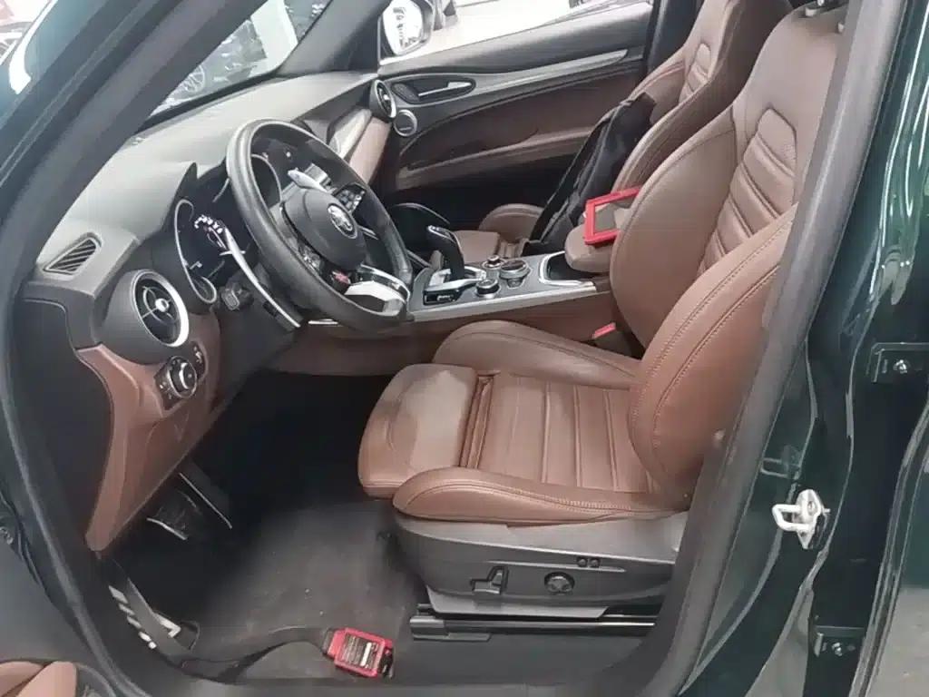 2020 Stelvio 2.0T 280HP Luxury Edition — миниатюра 15