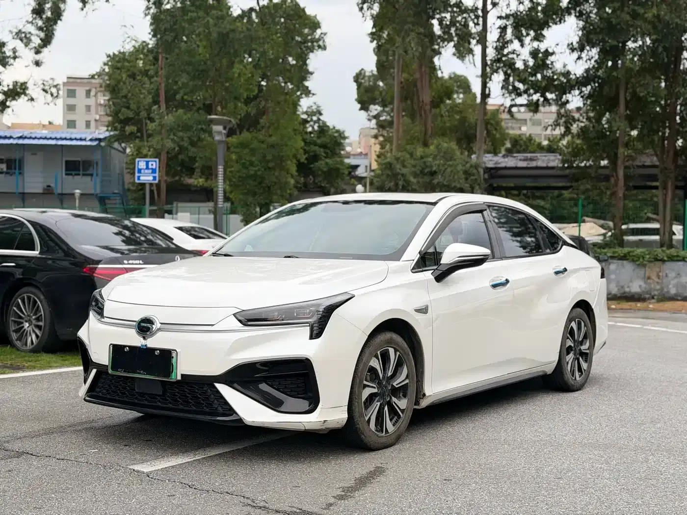 AION S 2020 Model - Charming 580 — миниатюра 1