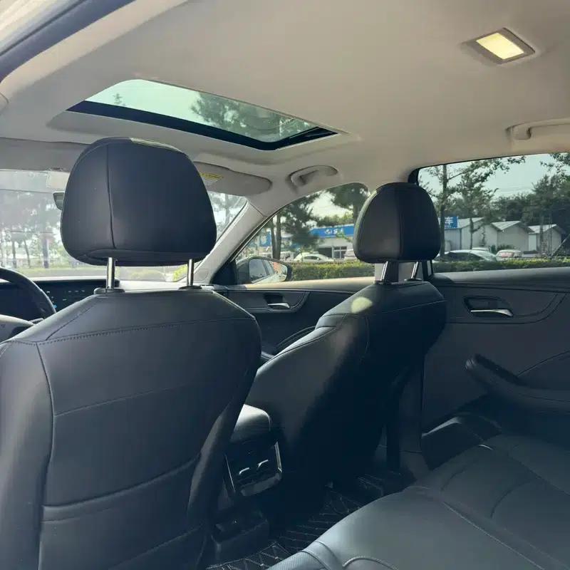 Roewe i5 2024 1.5L CVT Premium Edition — миниатюра 9