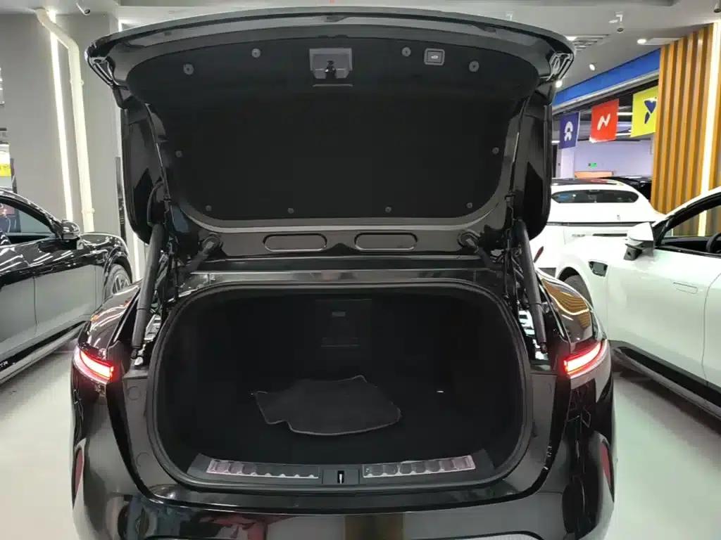 Avita 11 2023 HarmonyOS 90-degree Rear-Wheel Drive Business Edition — миниатюра 19