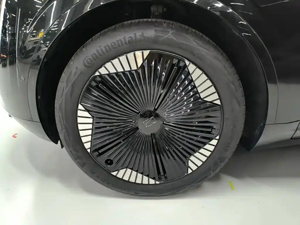 Avita 11 2023 HarmonyOS 90-degree Rear-Wheel Drive Business Edition — миниатюра 23