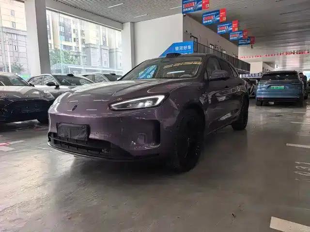 Wenjie M5 2025 Extended Range Ultra 4WD