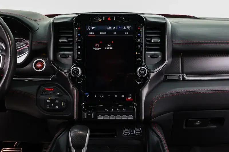 RAM Trucks 2022 6.2T Automatic 4WD 5-Seater Parallel Import — миниатюра 17
