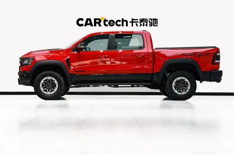 RAM Trucks 2022 6.2T Automatic 4WD 5-Seater Parallel Import — миниатюра 3