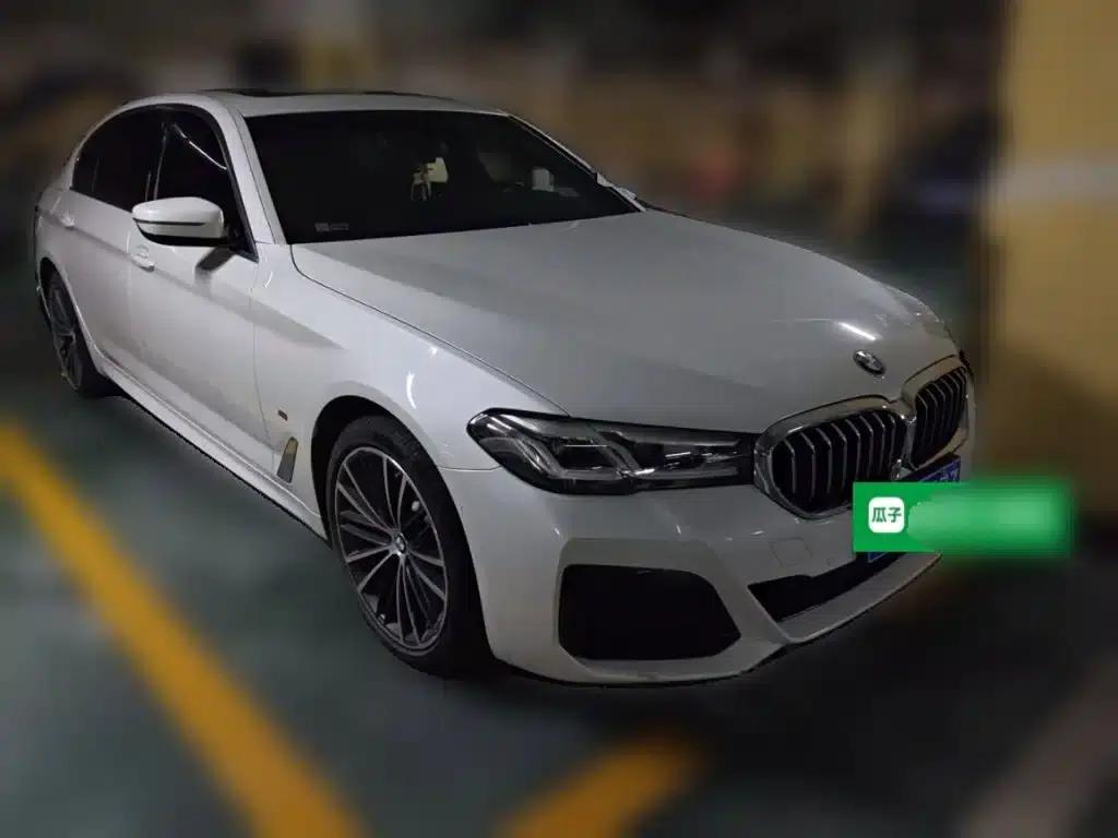2022 BMW 5 Series Facelift 530Li Leading Edition M Sport Package — миниатюра 3