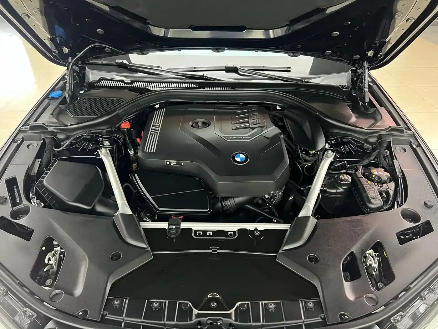2023 BMW 5 Series 530Li Leading Edition M Sport Package — миниатюра 25