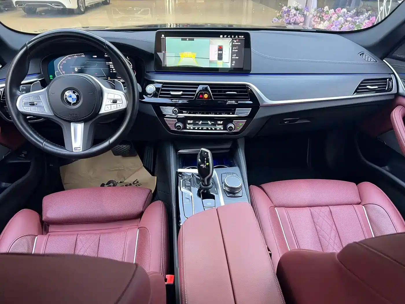 2023 BMW 5 Series 530Li Luxury M Sport Package — миниатюра 21