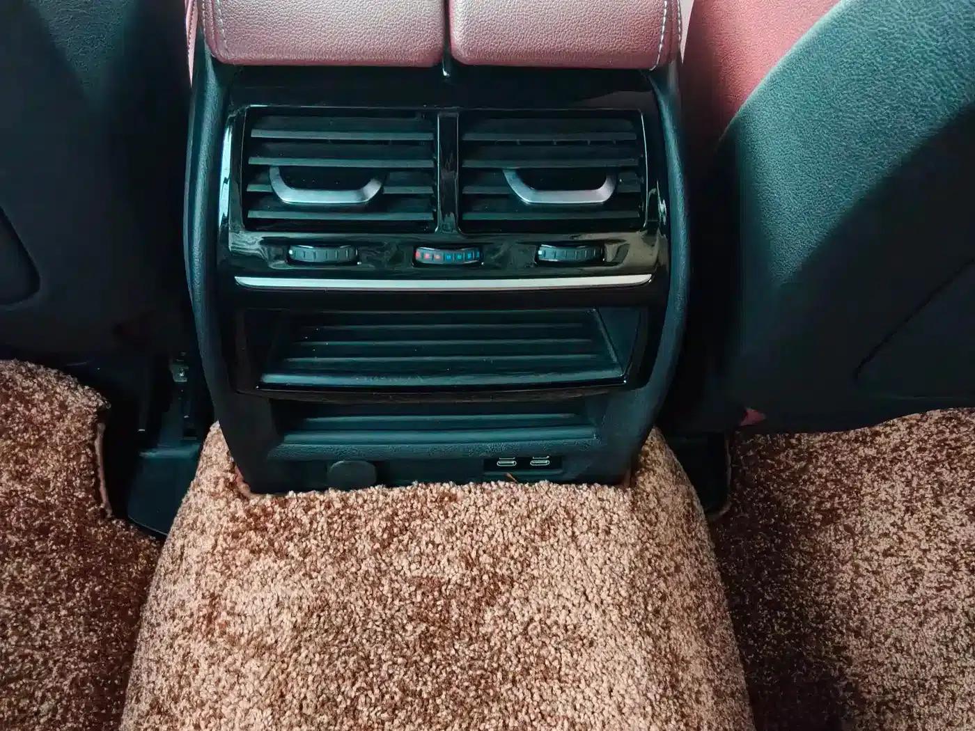 2022 BMW 5 Series 525Li M Sport Package — миниатюра 10