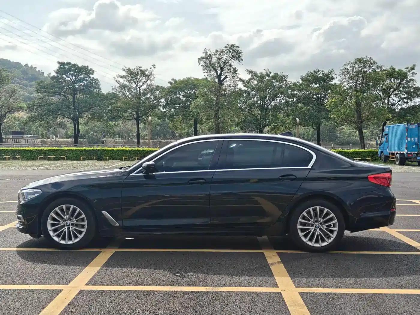 BMW 5 Series 2020 530Li Luxury Package — миниатюра 6