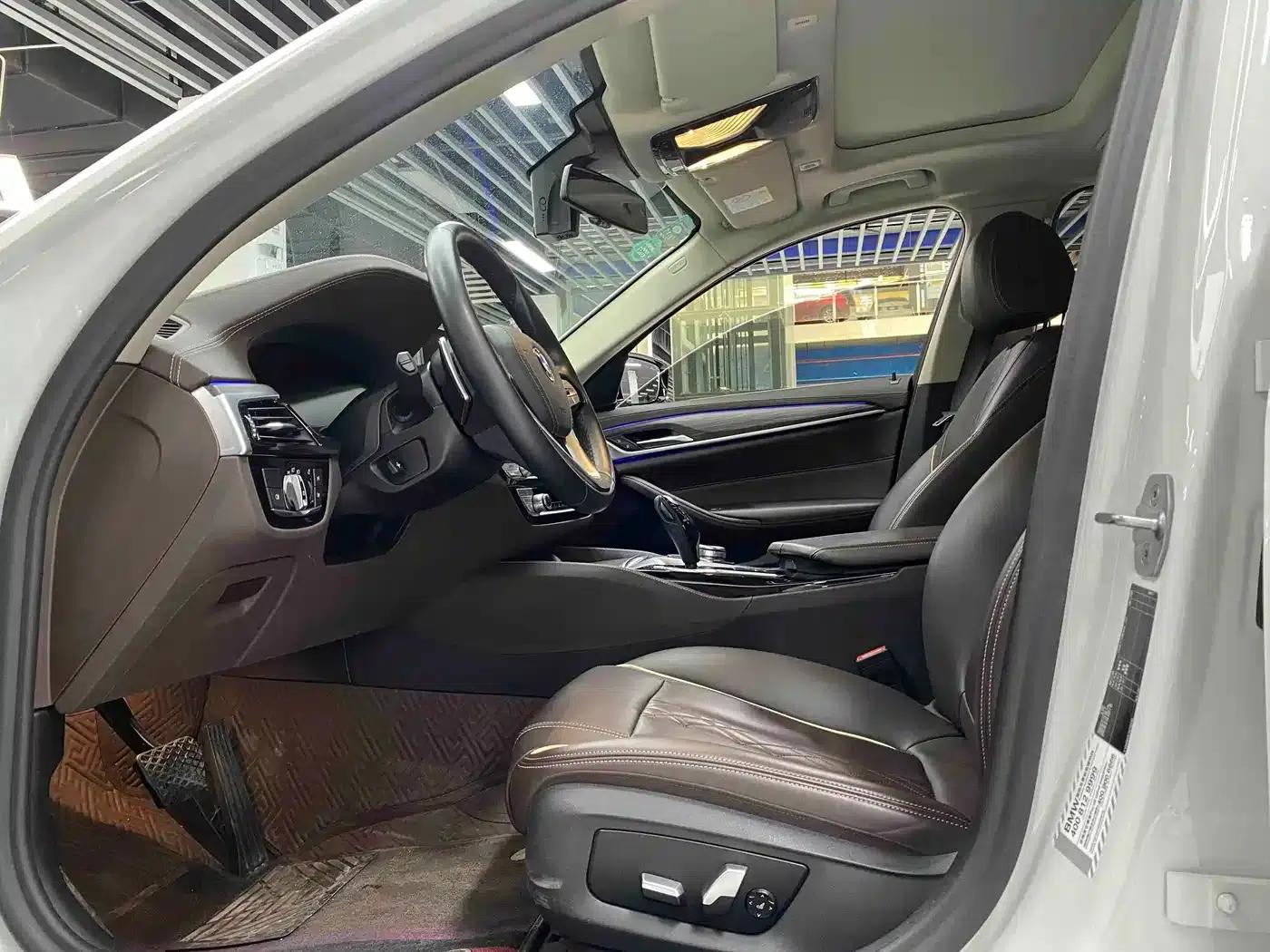 BMW 5 Series 2020 530Li Leading Luxury Package — миниатюра 7