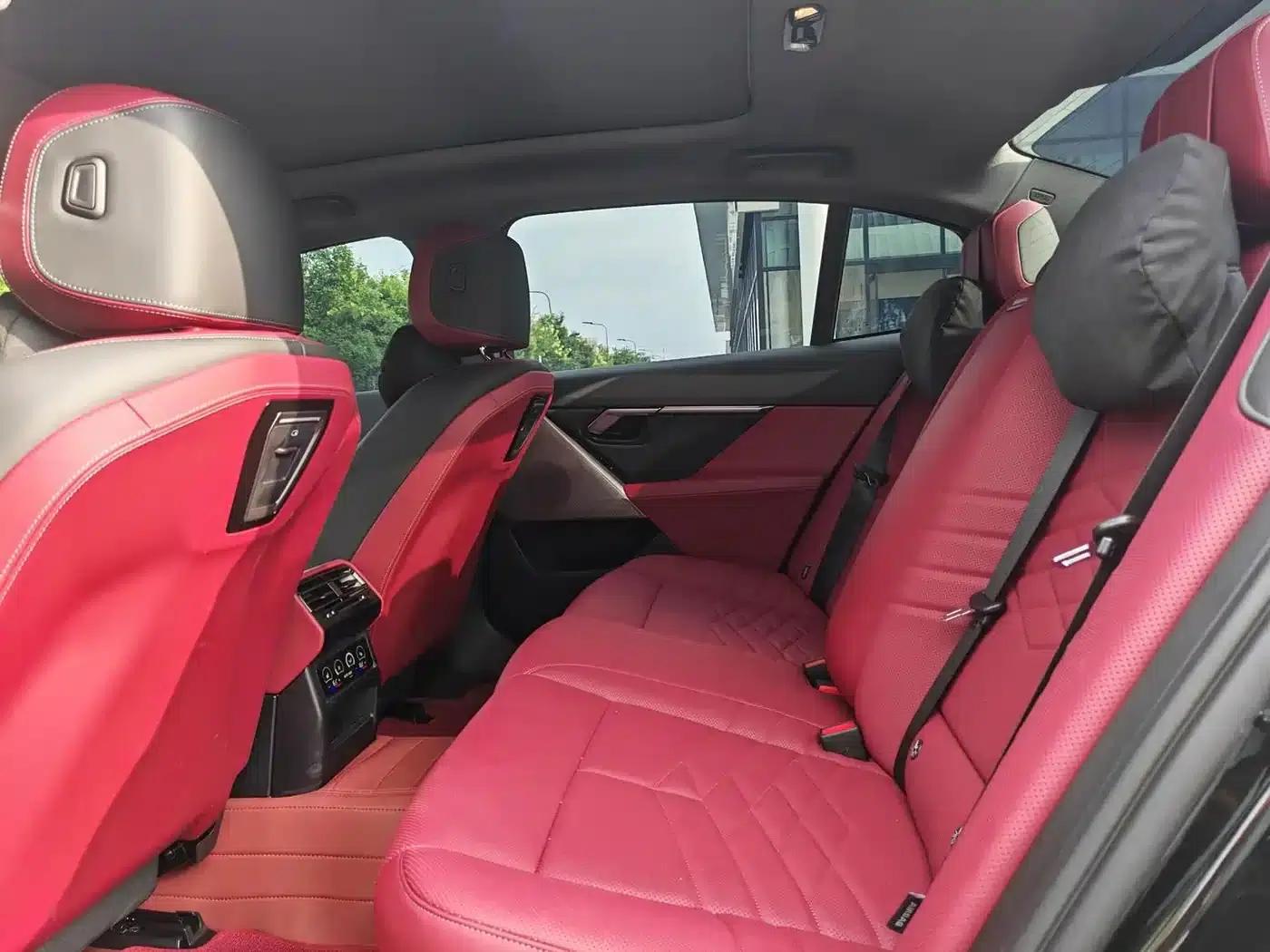 2026 BMW 5 Series 525Li M Sport Package — миниатюра 15