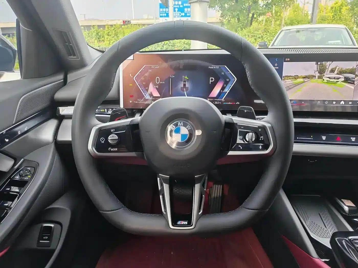2026 BMW 5 Series 525Li M Sport Package — миниатюра 16
