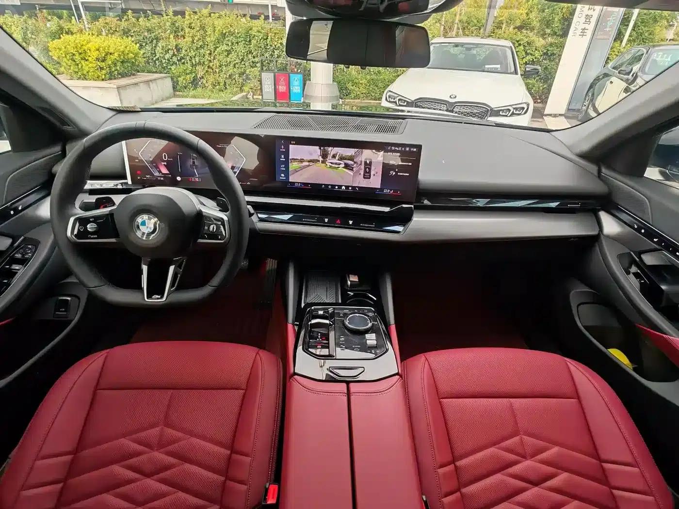 2026 BMW 5 Series 525Li M Sport Package — миниатюра 17