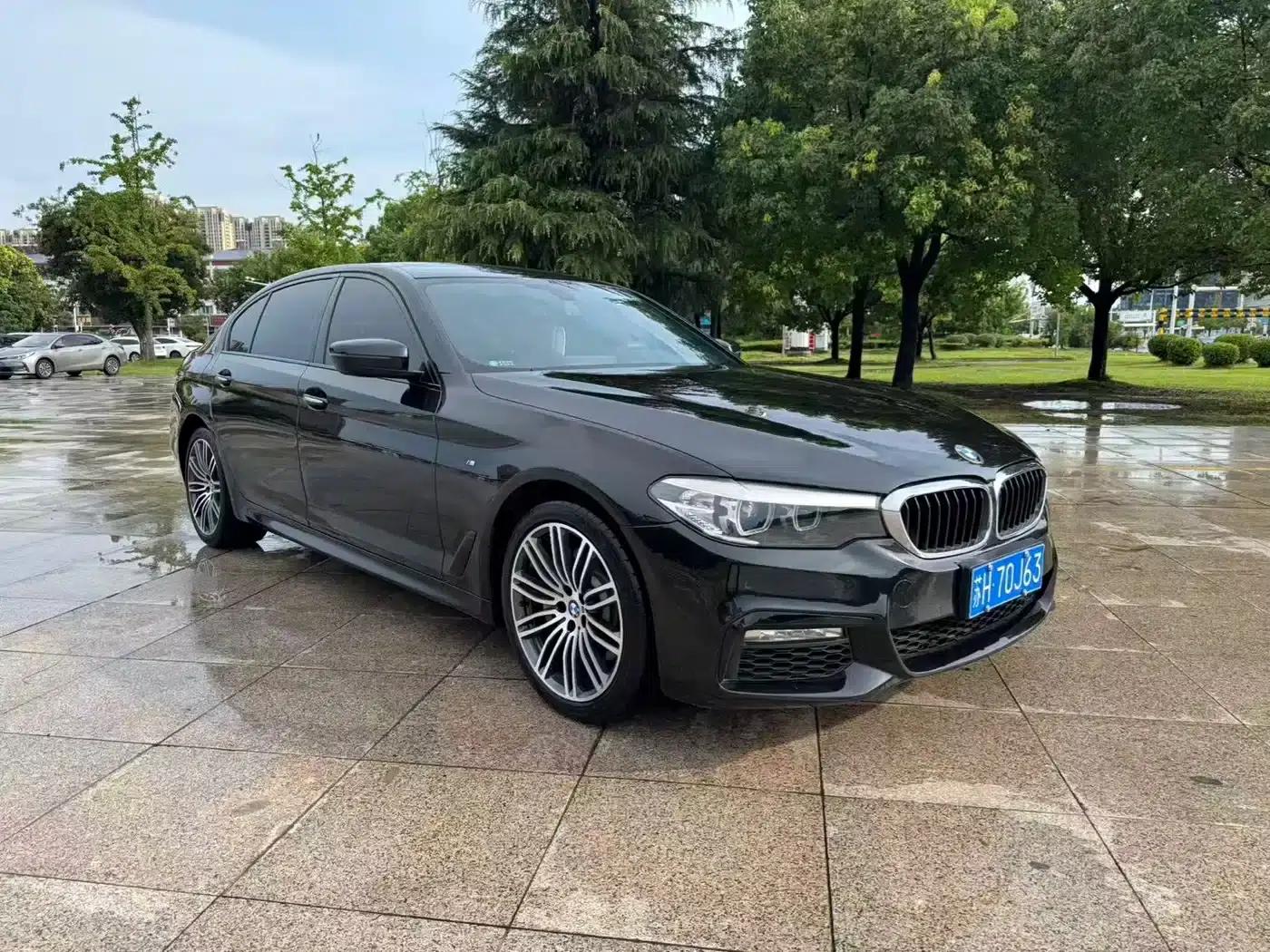 2018 BMW 5 Series Facelift 530Li Leading Edition M Sport Package — миниатюра 3