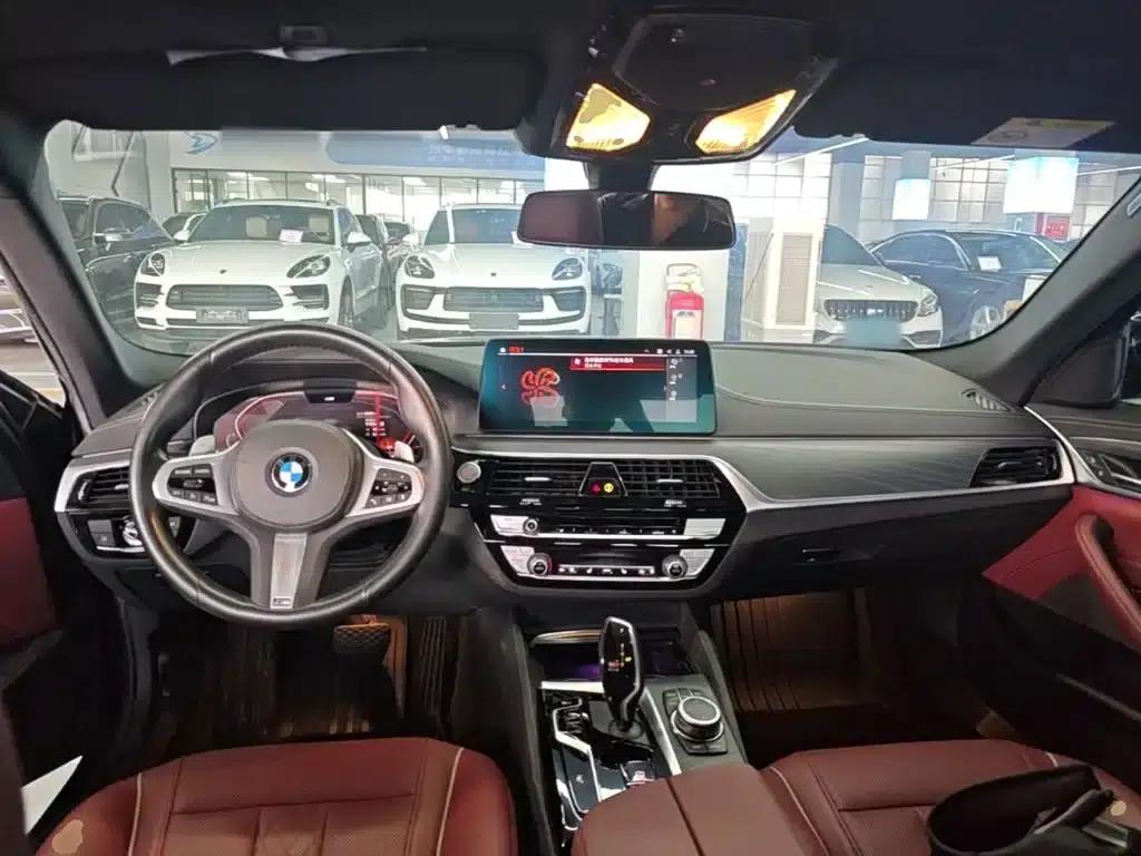 2022 BMW 5 Series Facelift 530Li Leading Edition M Sport Package — миниатюра 10