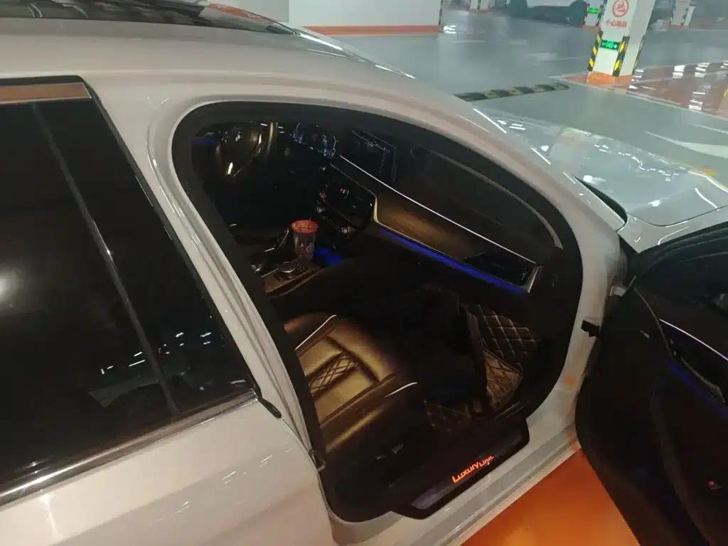 BMW 5 Series PHEV 2020 Mileage Upgrade Edition 530Le Luxury Package — миниатюра 20