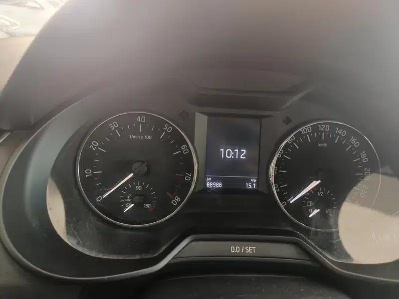 Octavia 2016 1.6L Manual Smart Edition — миниатюра 8