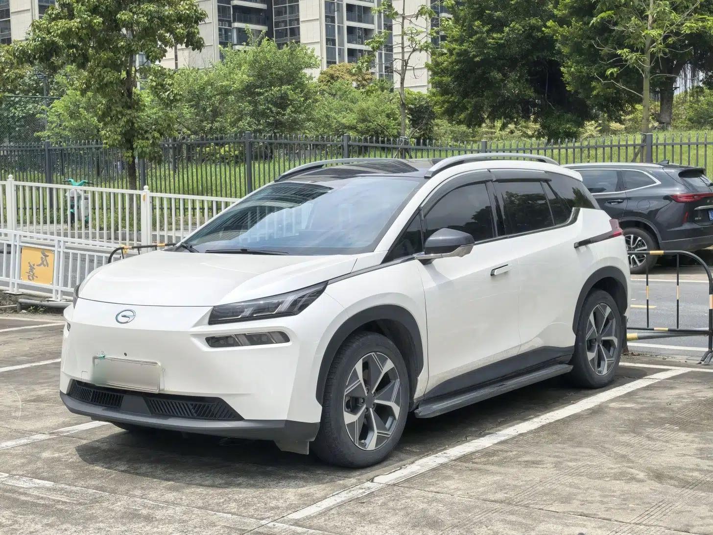 AION V 2022 Plus 70 Smart Edition Ternary Lithium — миниатюра 1