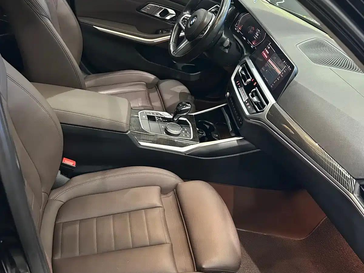 2020 BMW 3 Series 325Li M Sport Shadow Edition — миниатюра 4