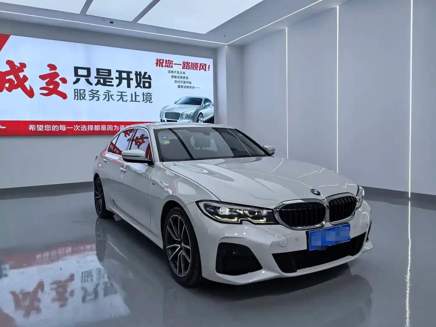 2020 BMW 3 Series 320Li M Sport Package — миниатюра 3