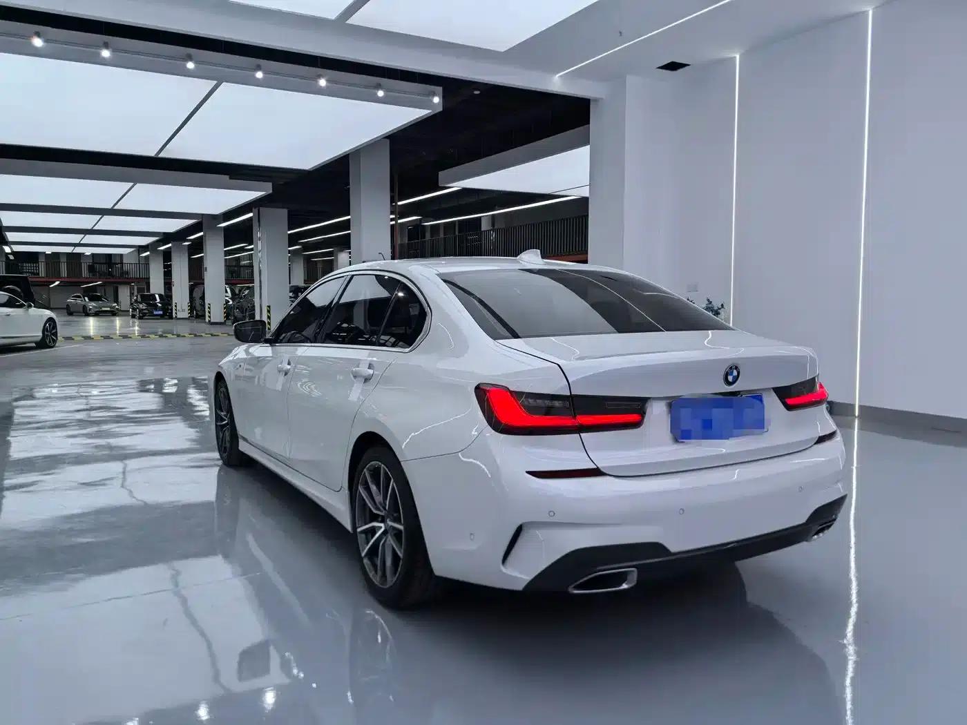 2020 BMW 3 Series 320Li M Sport Package — миниатюра 9