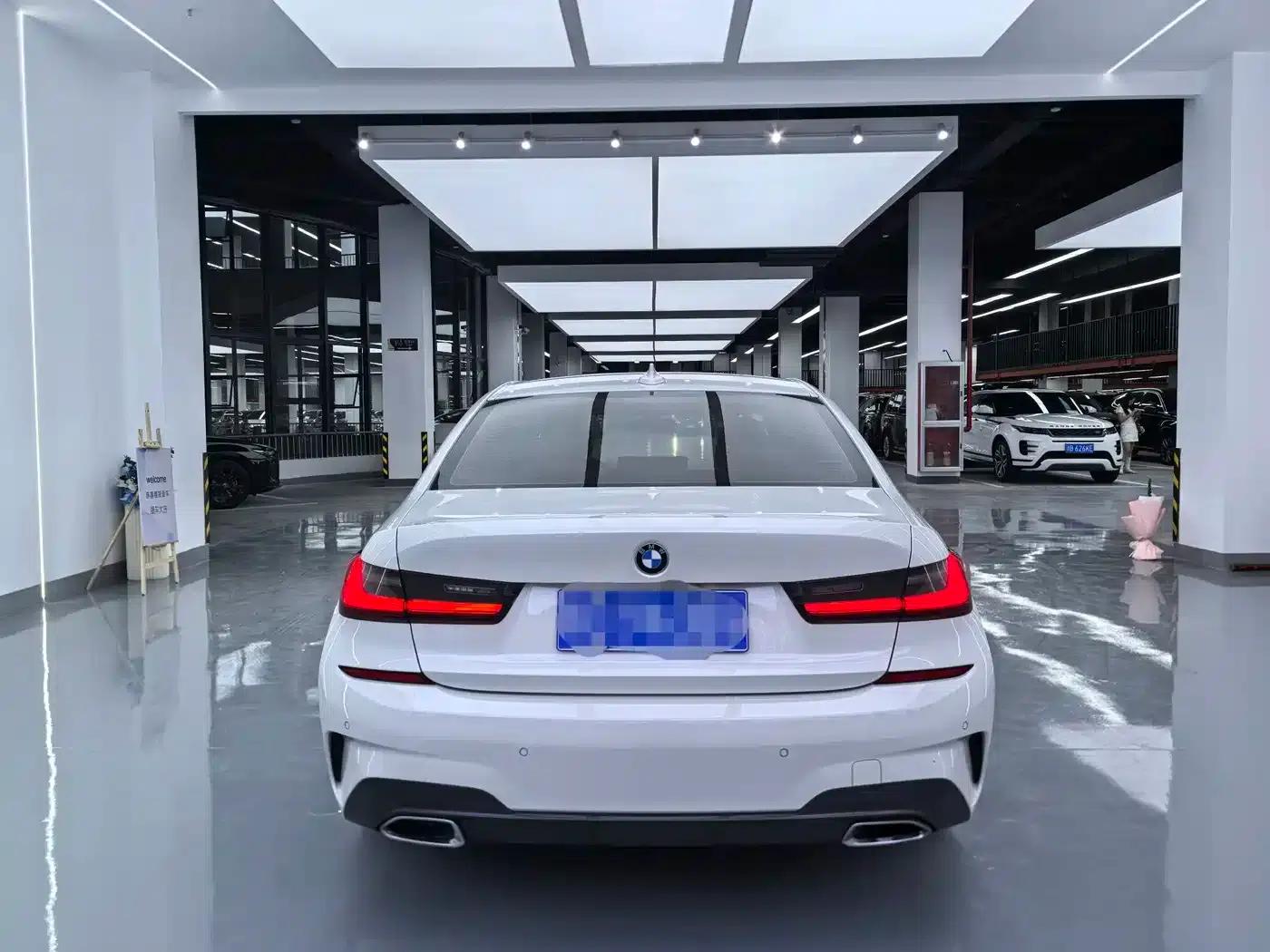 2020 BMW 3 Series 320Li M Sport Package — миниатюра 10