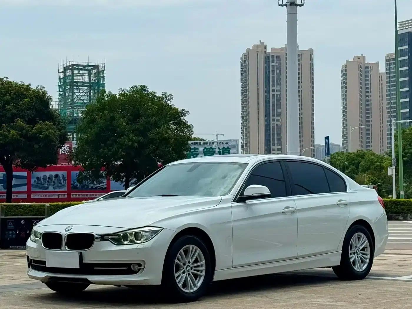 BMW 3 Series 2013 320Li Fashion Edition — миниатюра 1