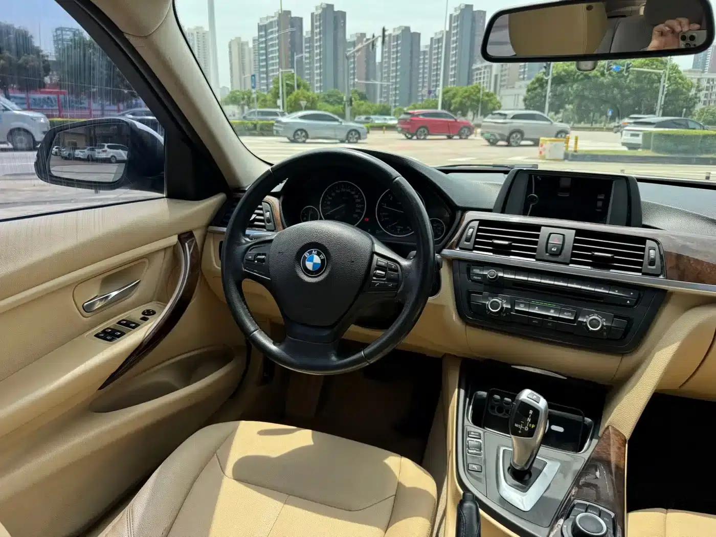 BMW 3 Series 2013 320Li Fashion Edition — миниатюра 14