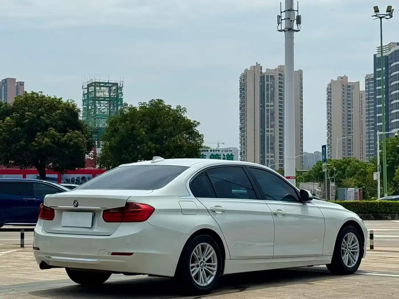 BMW 3 Series 2013 320Li Fashion Edition — миниатюра 7