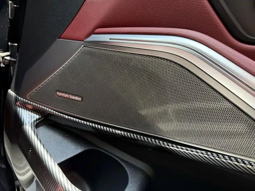 2025 BMW 3 Series 330Li M Sport Shadow Edition — миниатюра 8