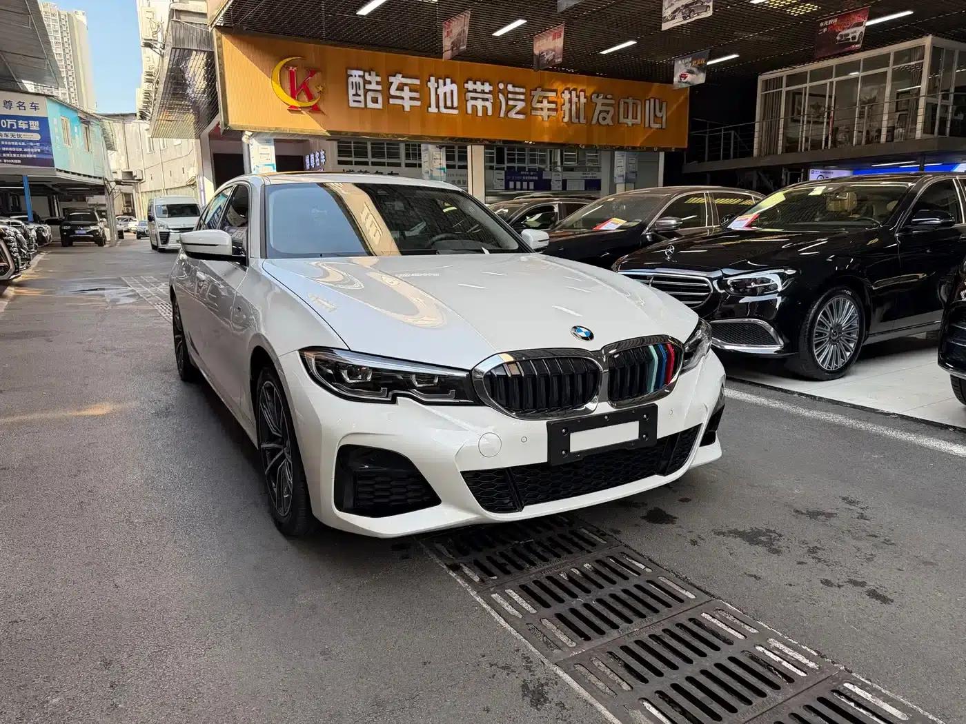 2022 BMW 3 Series 325Li M Sport Package — миниатюра 3